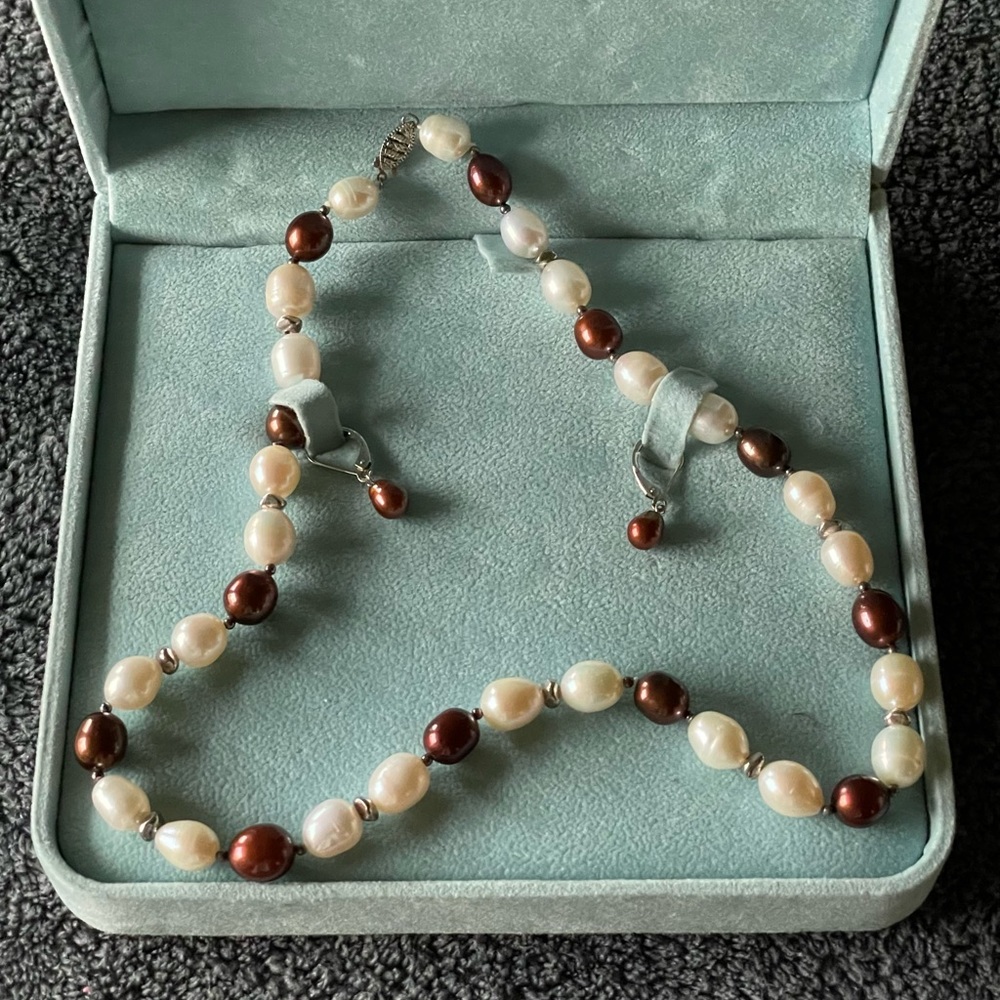 Vintage Elegant LUC Lameth 925 sterling silver clasp pearl set.